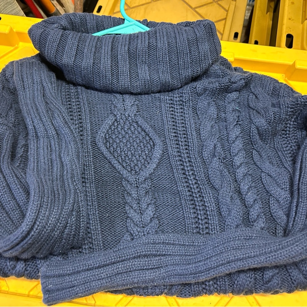 Athleta Charcoal Cable Knit Sweater M